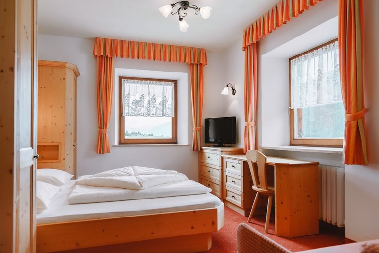 Hostal Hotel Restaurant Alpenrose