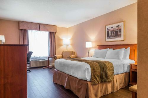 Hotel Quality Inn & Suites Hawkesbury