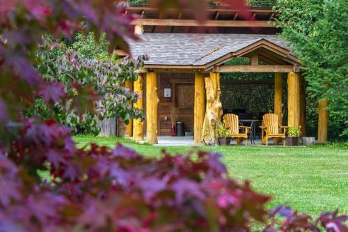 Bella Coola Mountain Lodge