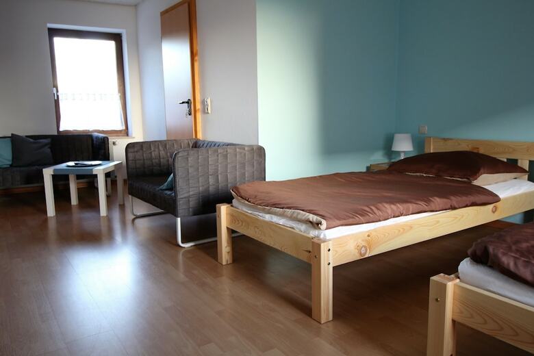 Apartments Nideggen Bei Z�lpich