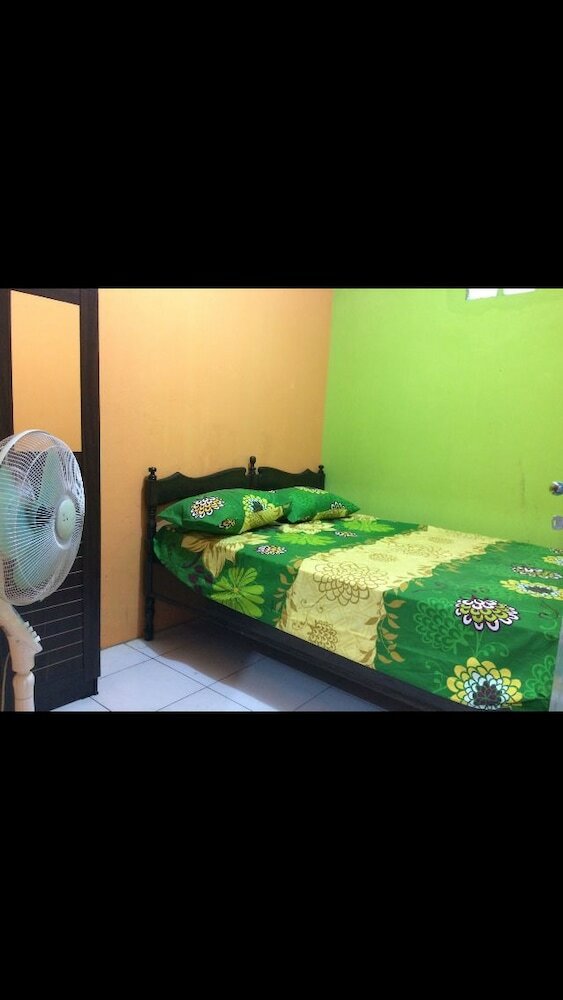 Bed & Breakfast The Roomz