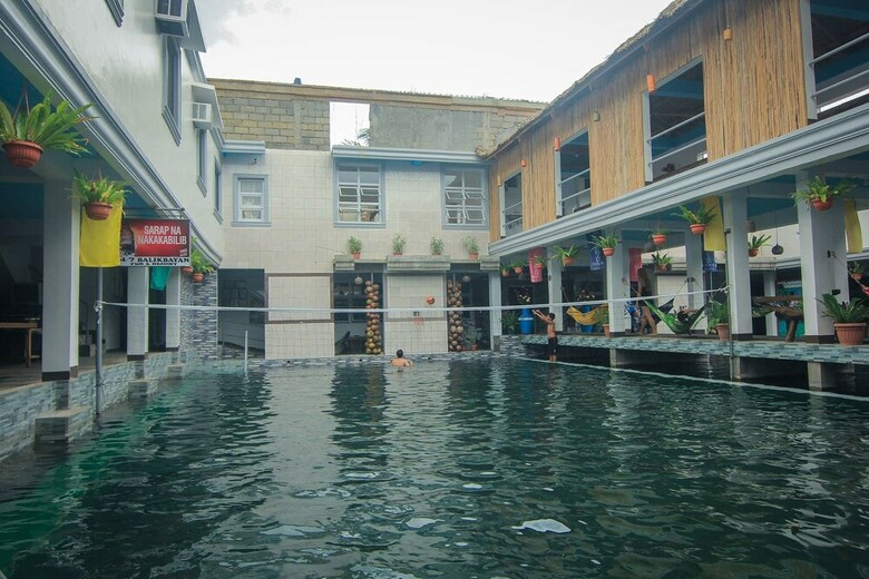 Hotel 247 Balikbayan Fun Resort