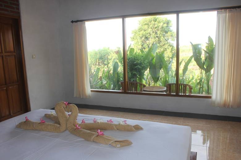 Bed & Breakfast Eliska Sari Bungalows