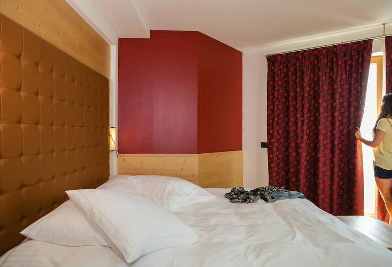 Viridis Hotel