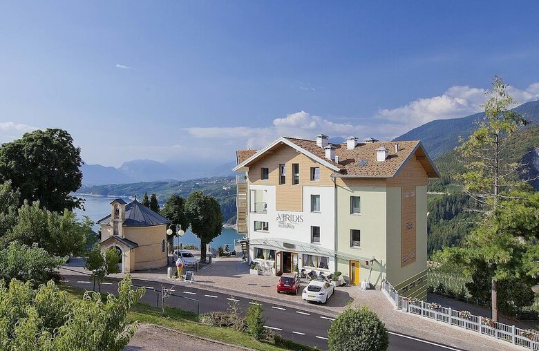 Viridis Hotel