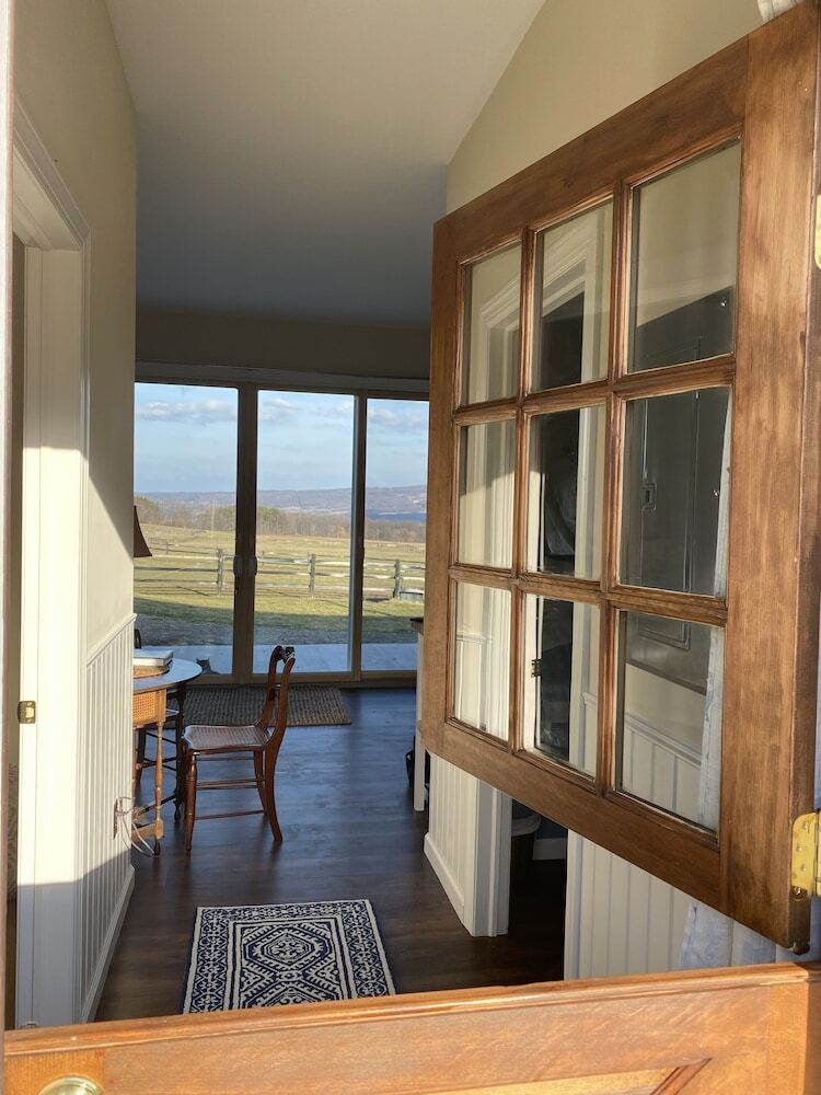 Bed & Breakfast Letchworth Farm