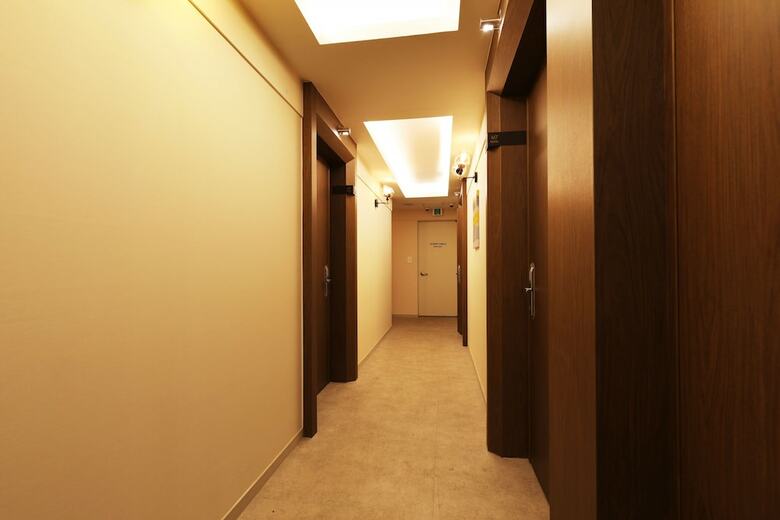 M7 Hotel