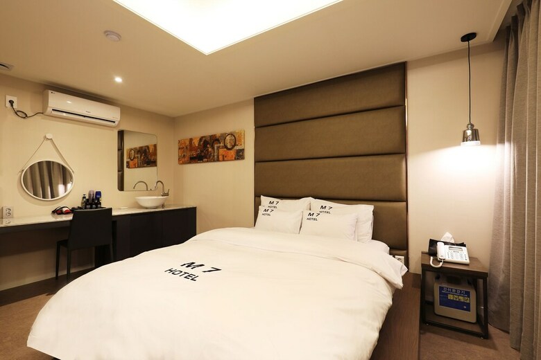 M7 Hotel