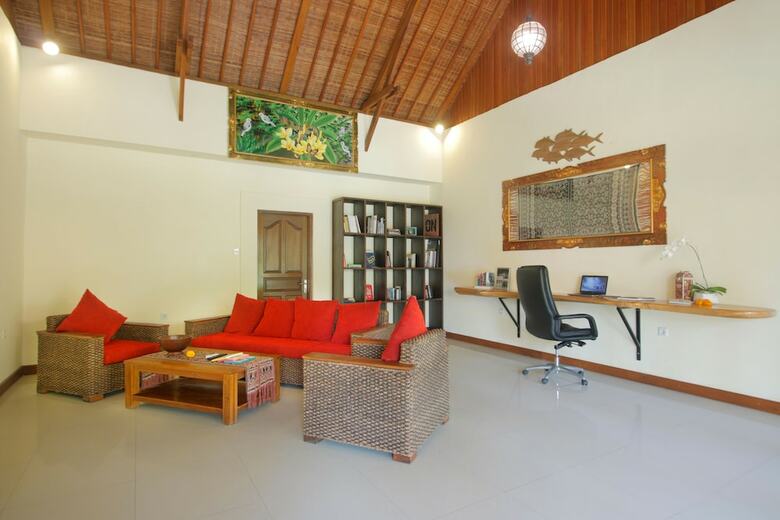Bed & Breakfast Graha Madesimon