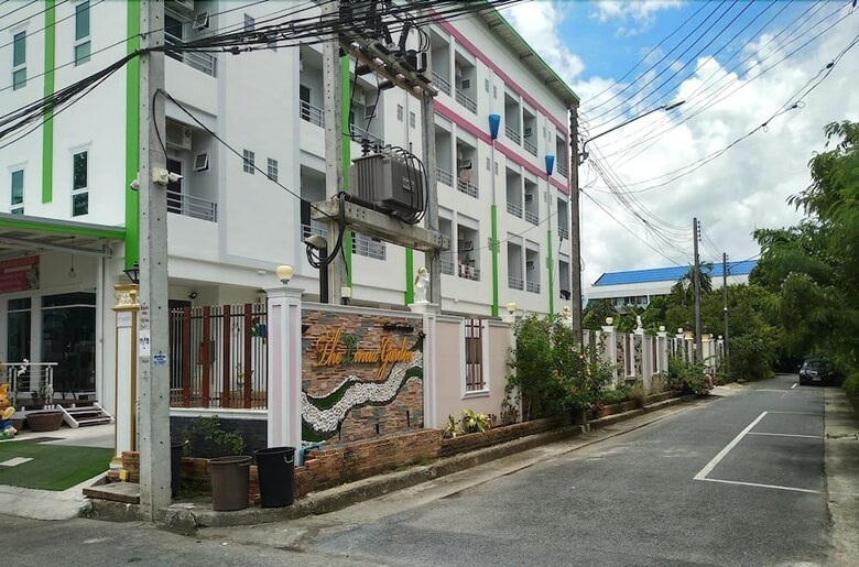 The Linux Garden Hotel