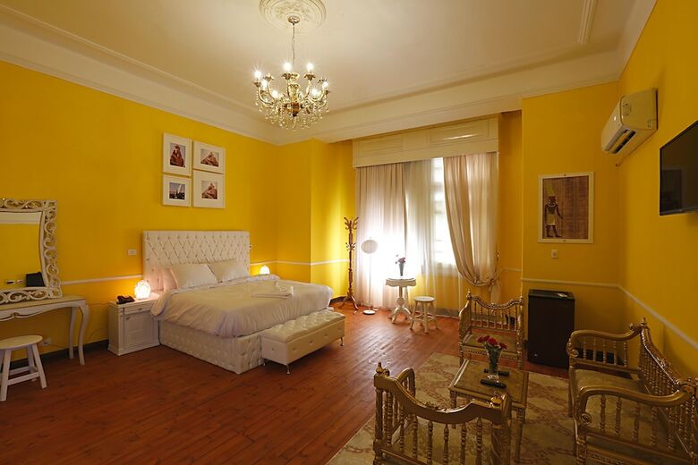 Hotel Tahrir Plaza Suites