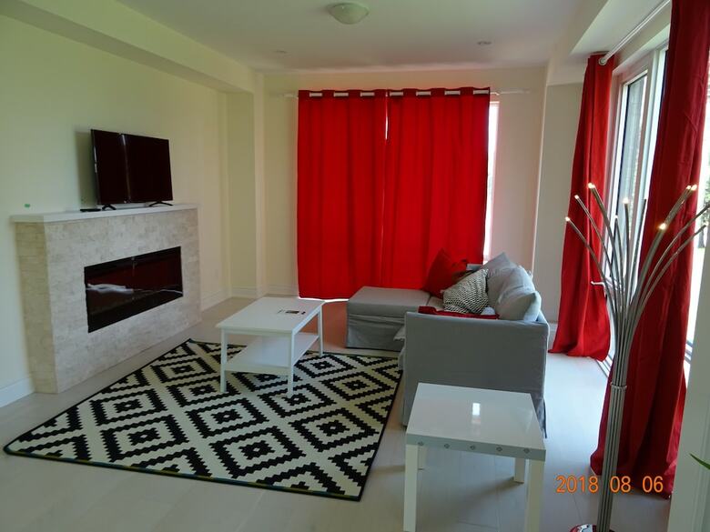 Apartamentos Ruby Red Cloud Homes