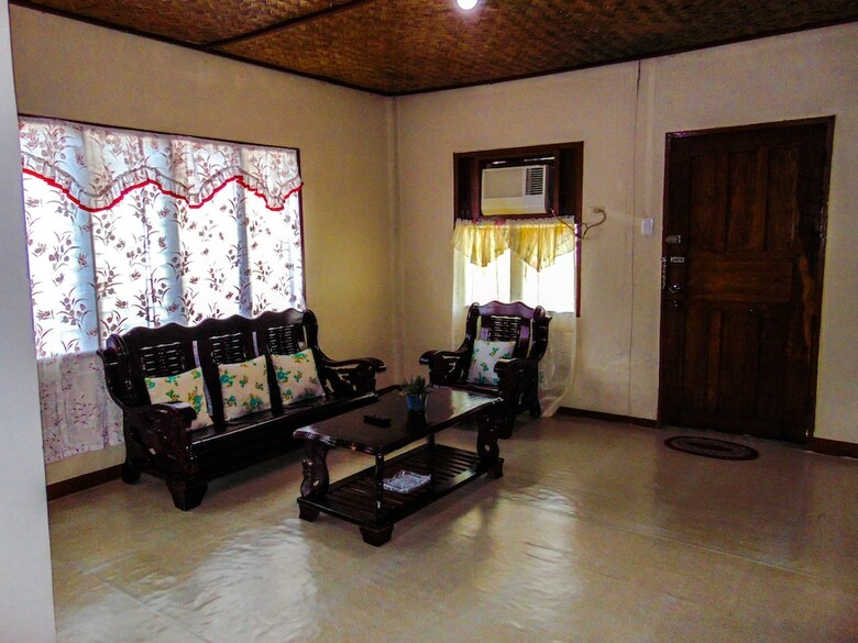 Hotel Pangulatan Beach Resort