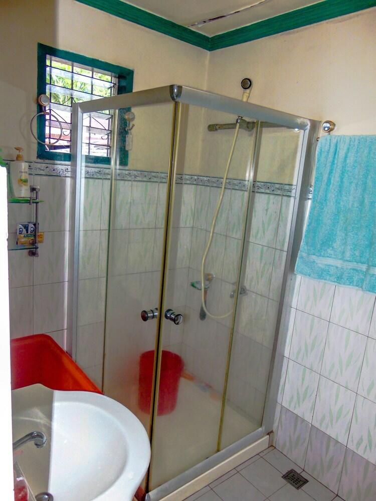 Hotel Pangulatan Beach Resort