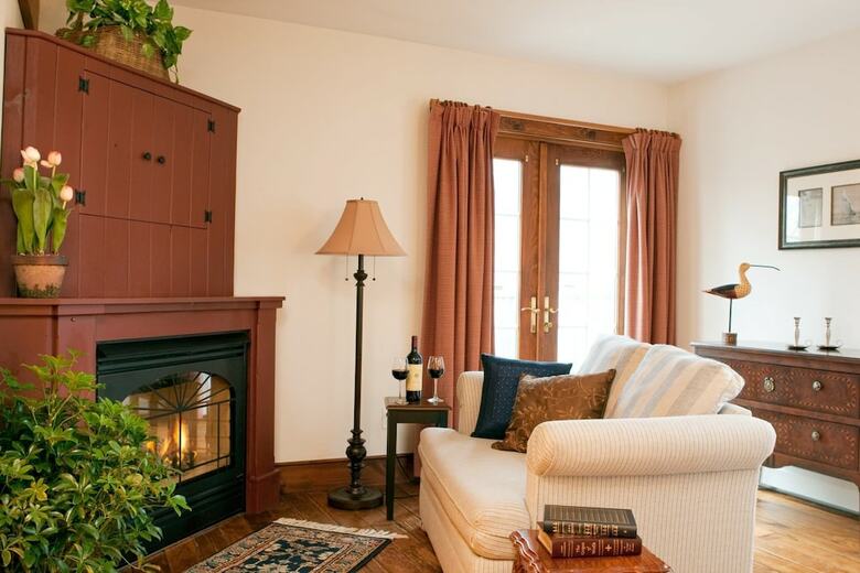 Bed & Breakfast Stonecroft Country Inn