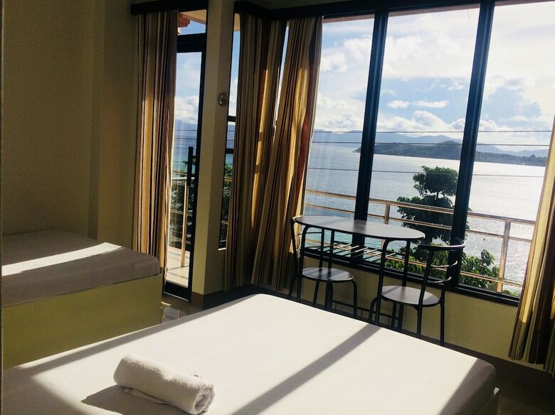 Lcf Bb Hotel And Restaurant