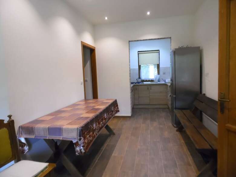 Hotel V�r�s-cser Vend�gh�z