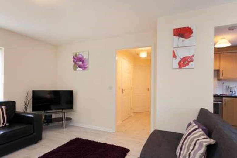 Malsbury Avenue Apartment