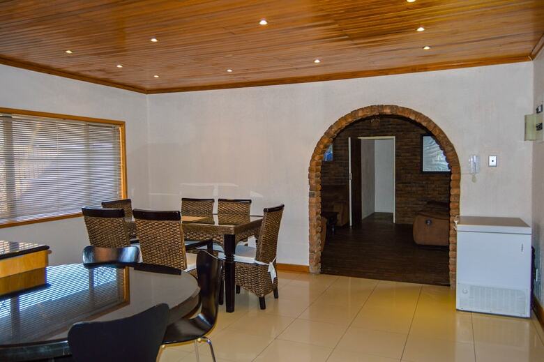 Hotel Emangunini Bed & Breakfast