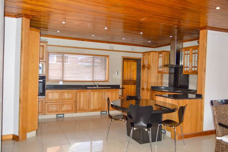 Hotel Emangunini Bed & Breakfast