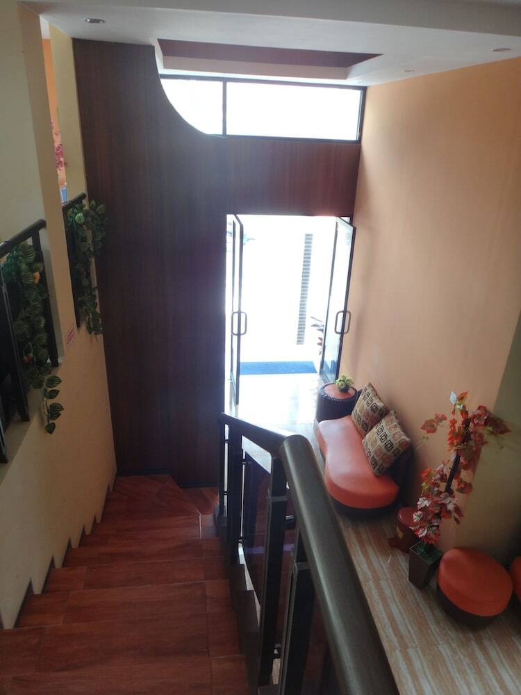 Hotel Front One Inn Malang