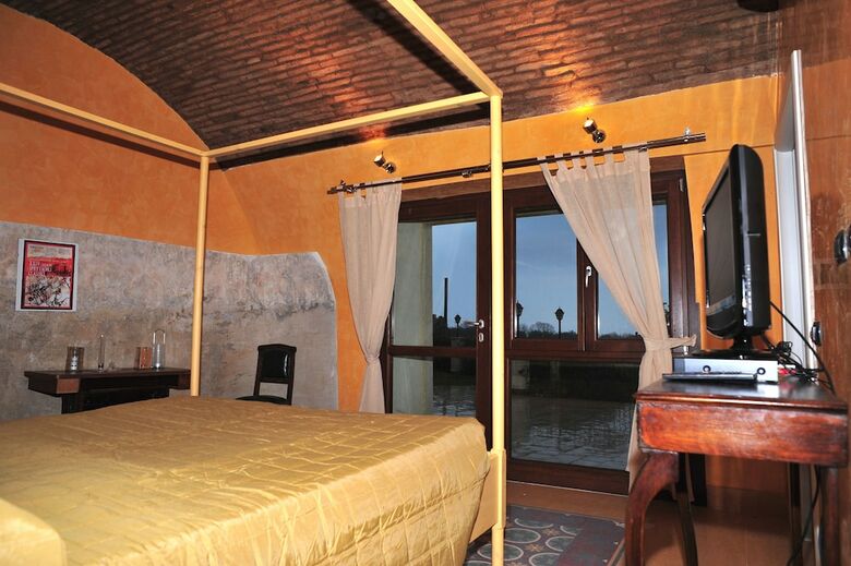 Agroturismo Tenuta Santa Tecla