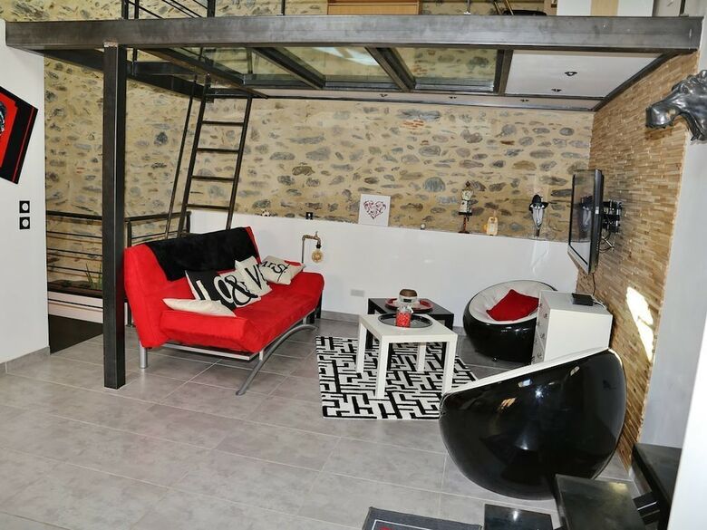 Maison Cosy Atypique Avec Son Jacuzzi