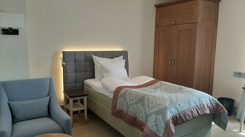 Hotel H�meenkyl� Manor