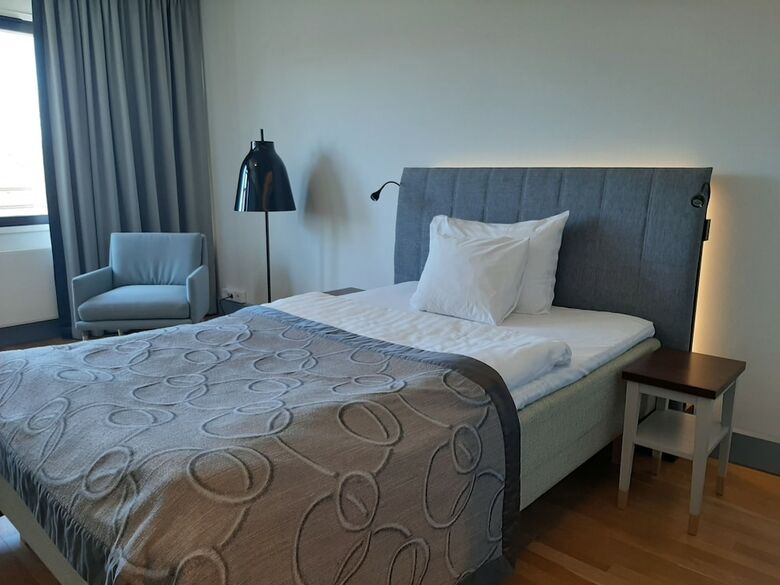 Hotel H�meenkyl� Manor