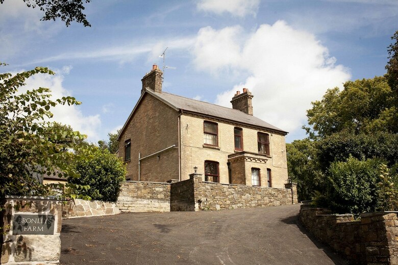 Bronllys Farm
