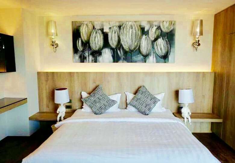 The 28th Hotel