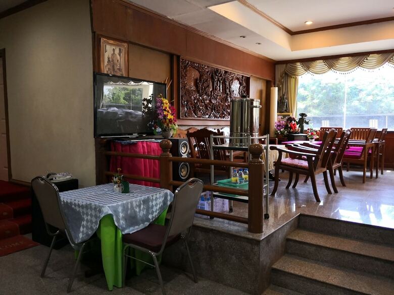 Hotel Cl Garden Inn