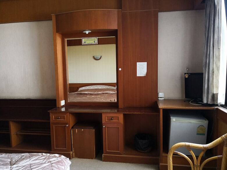 Hotel Cl Garden Inn