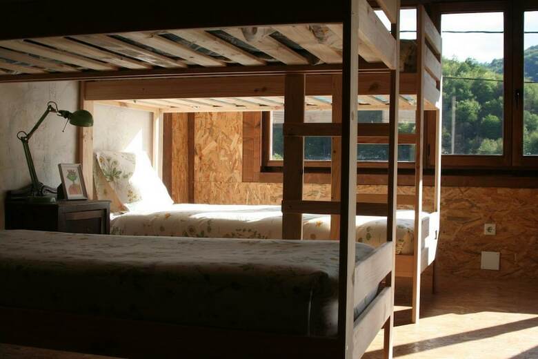 Hostal Albergue Les Xendes. Parque de Redes