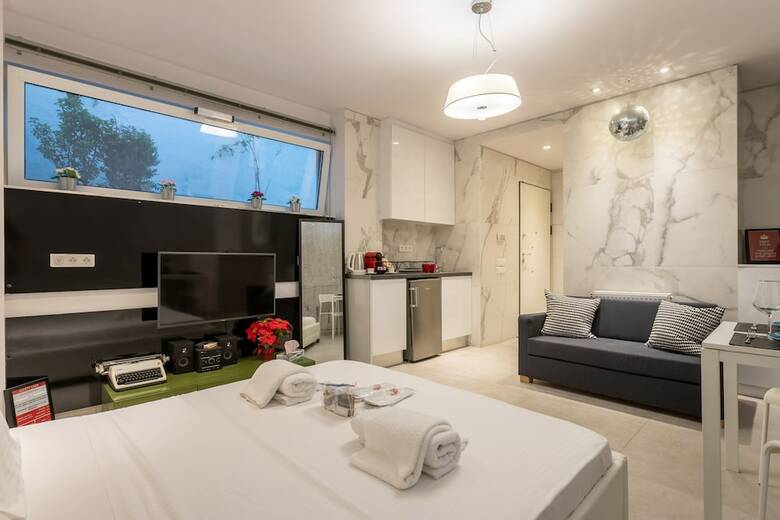 Apartamentos Stadium Hiend Studio