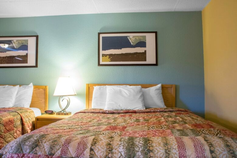 Motel Econo Lodge Bradford