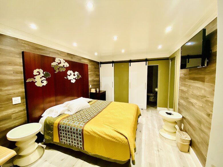 Motel Casa Blanca Inn & Suites