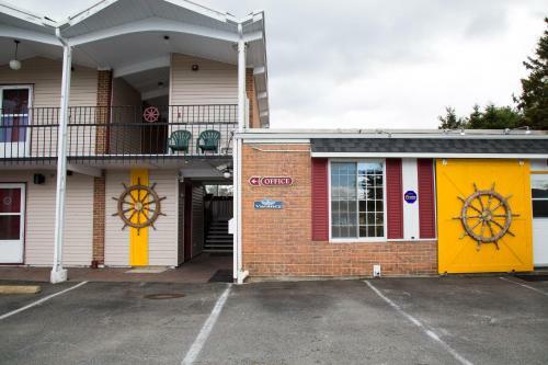 Wheelhouse Motel
