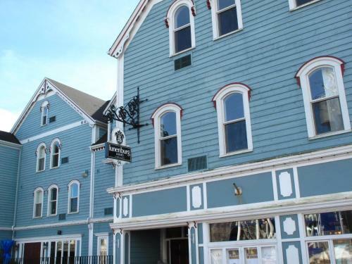Lunenburg Arms Hotel