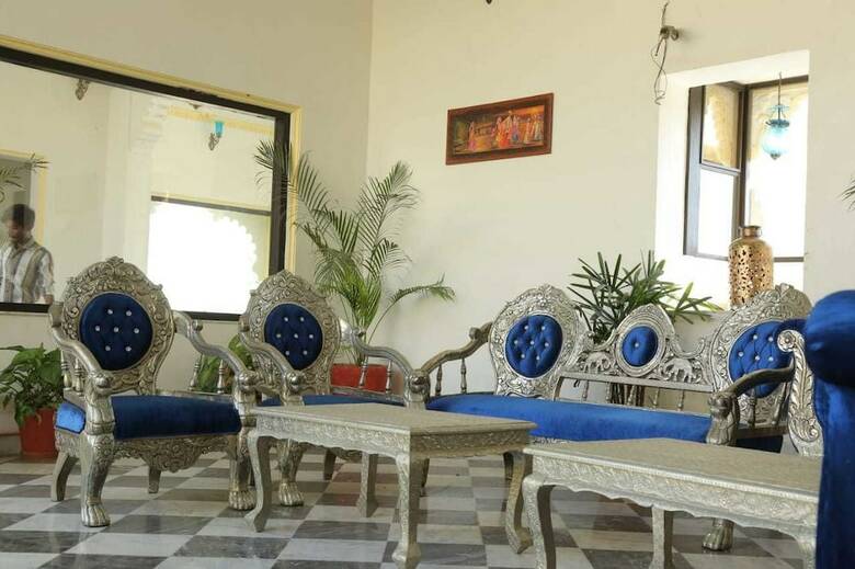 Hotel Rasik Priya Resort