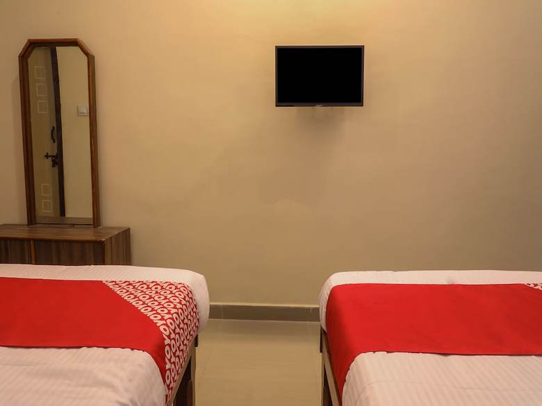 Hotel Oyo 15457 Grd Residency