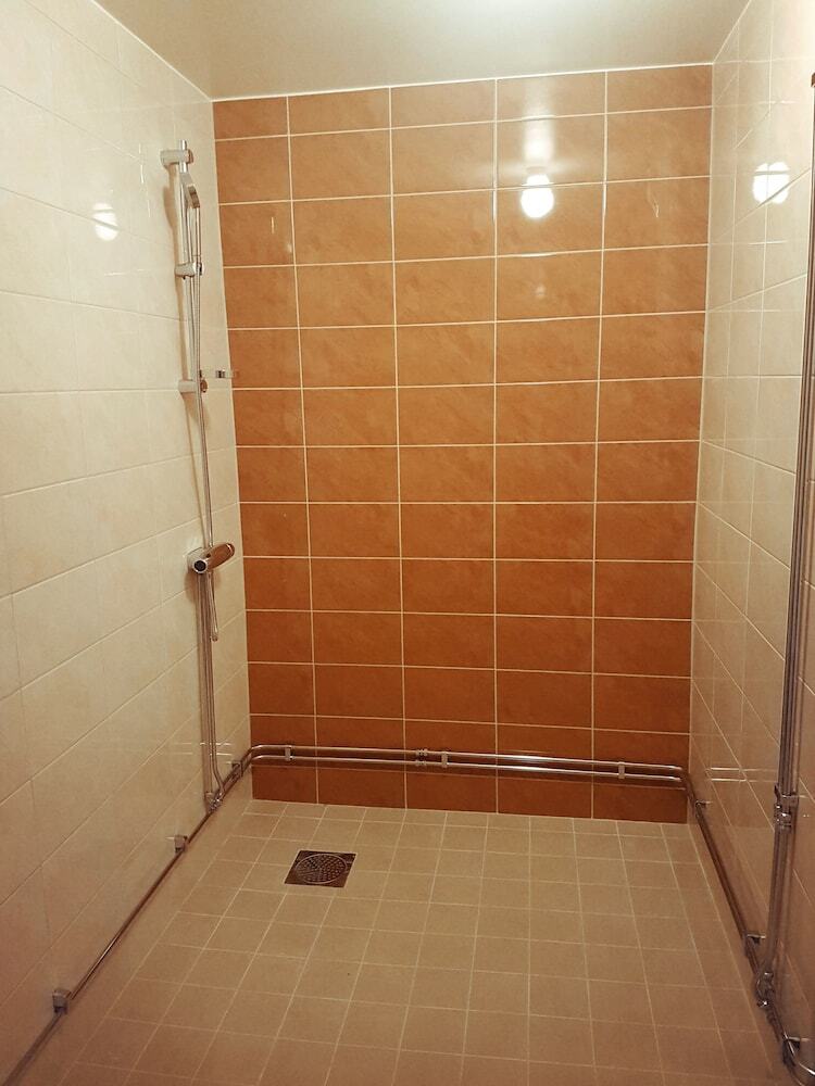 Hostal Patrician Hotel
