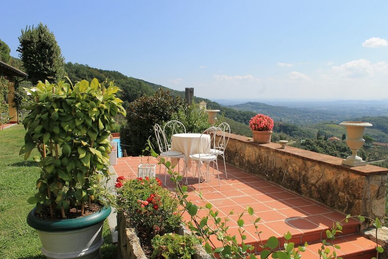 Relais Farinati - In Lucca