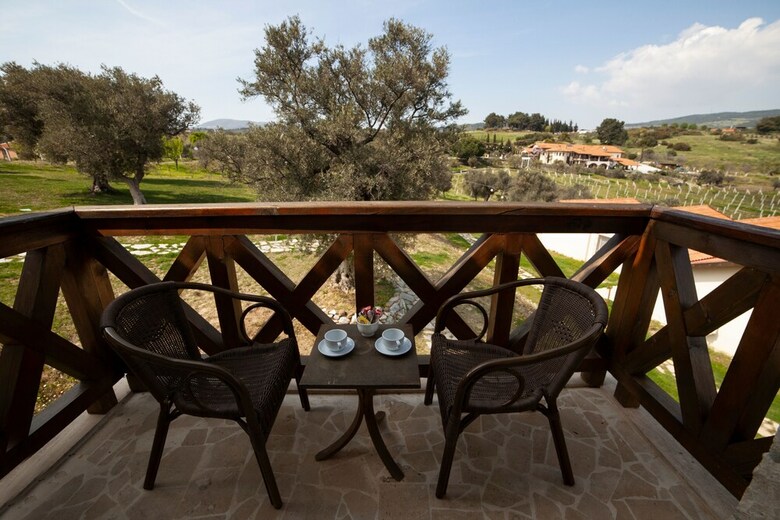 Vinifera Hotel Yedi Bilgeler Vineyards
