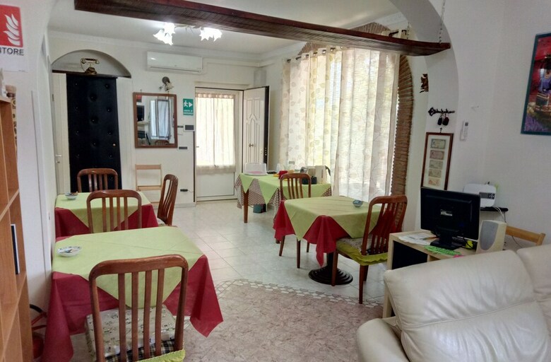 Bed & Breakfast Casadolcecasalatina