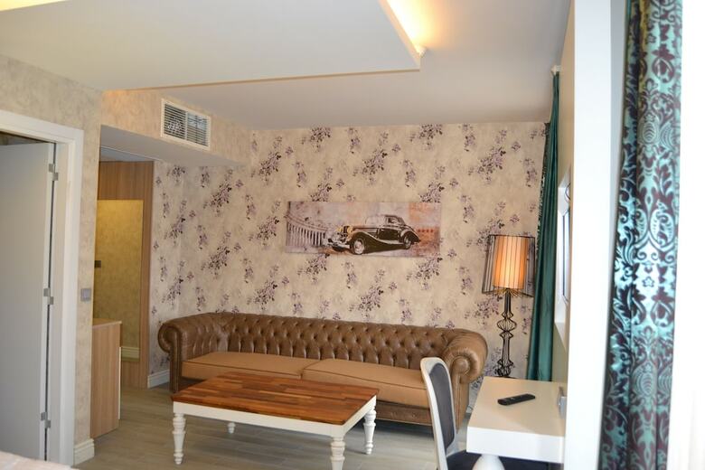 Hotel Zade