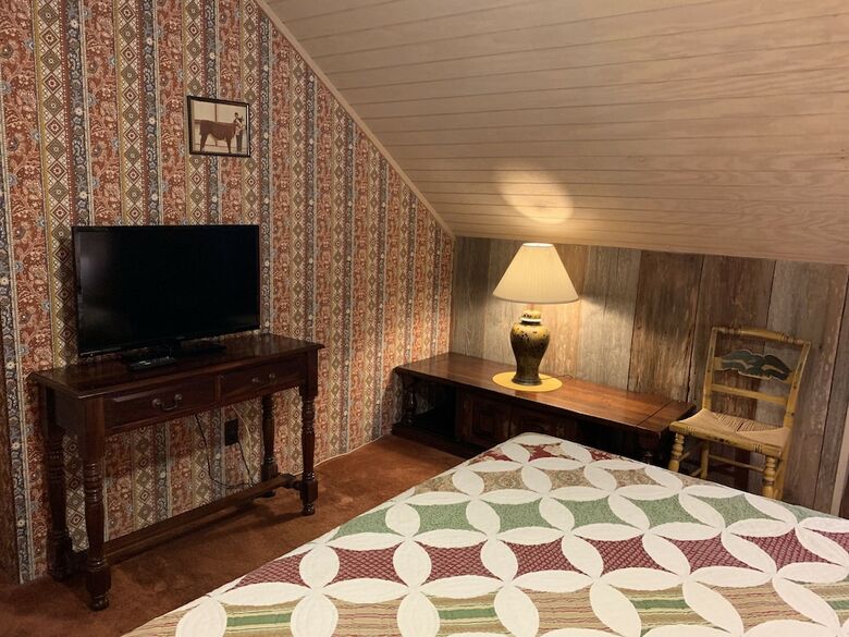Kuebler Waldrip Haus Bed And Breakfast