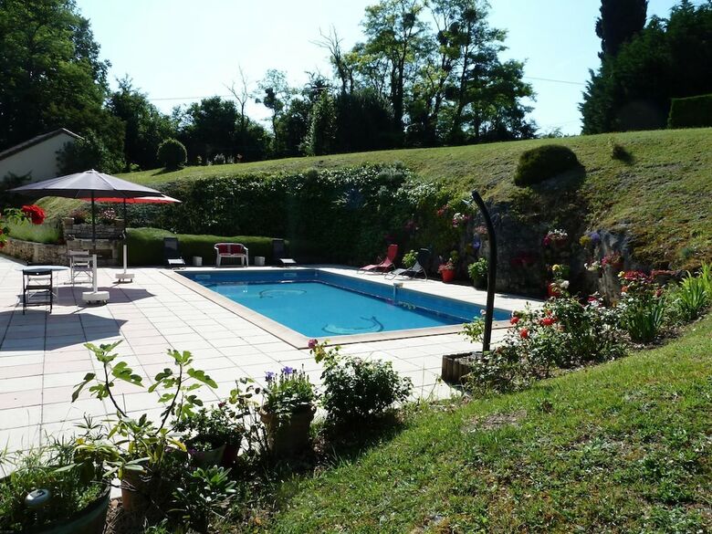 Bed & Breakfast En Rouge Et Noir