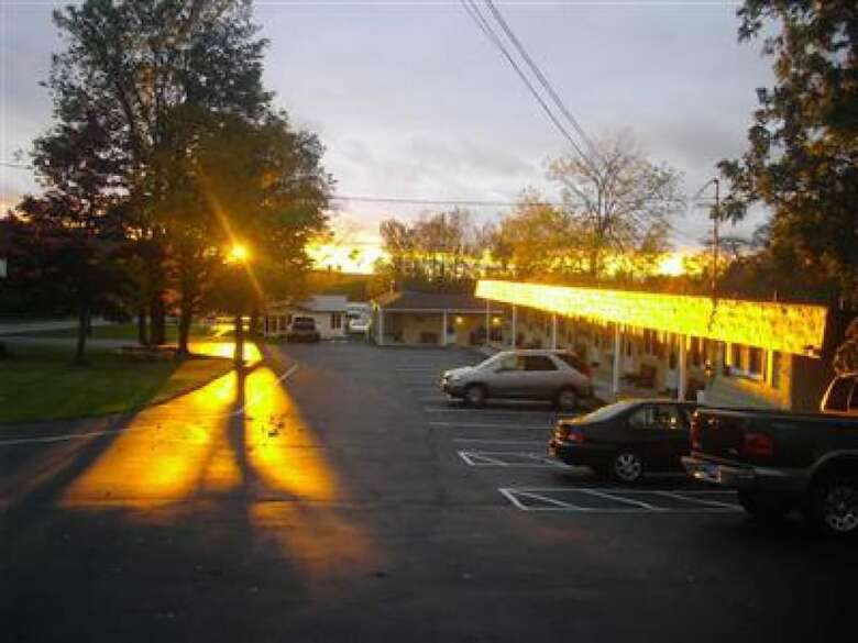 Hotel All Seasons Inn