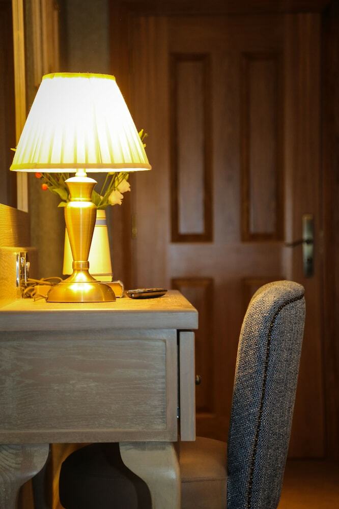 Avalon House Hotel